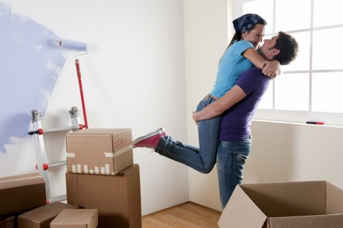 Local removals vehicle suitable for flats and apartments in West Hampstead