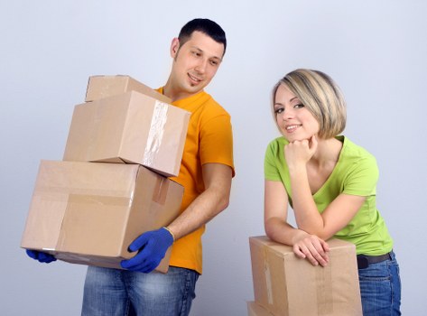 Mover using protective packing and loading methods
